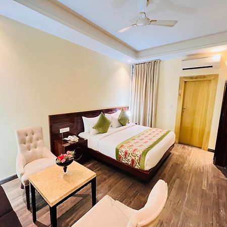 Hotel Banz Near Indira Gandhi Airport Delhi Nova Deli Exterior foto