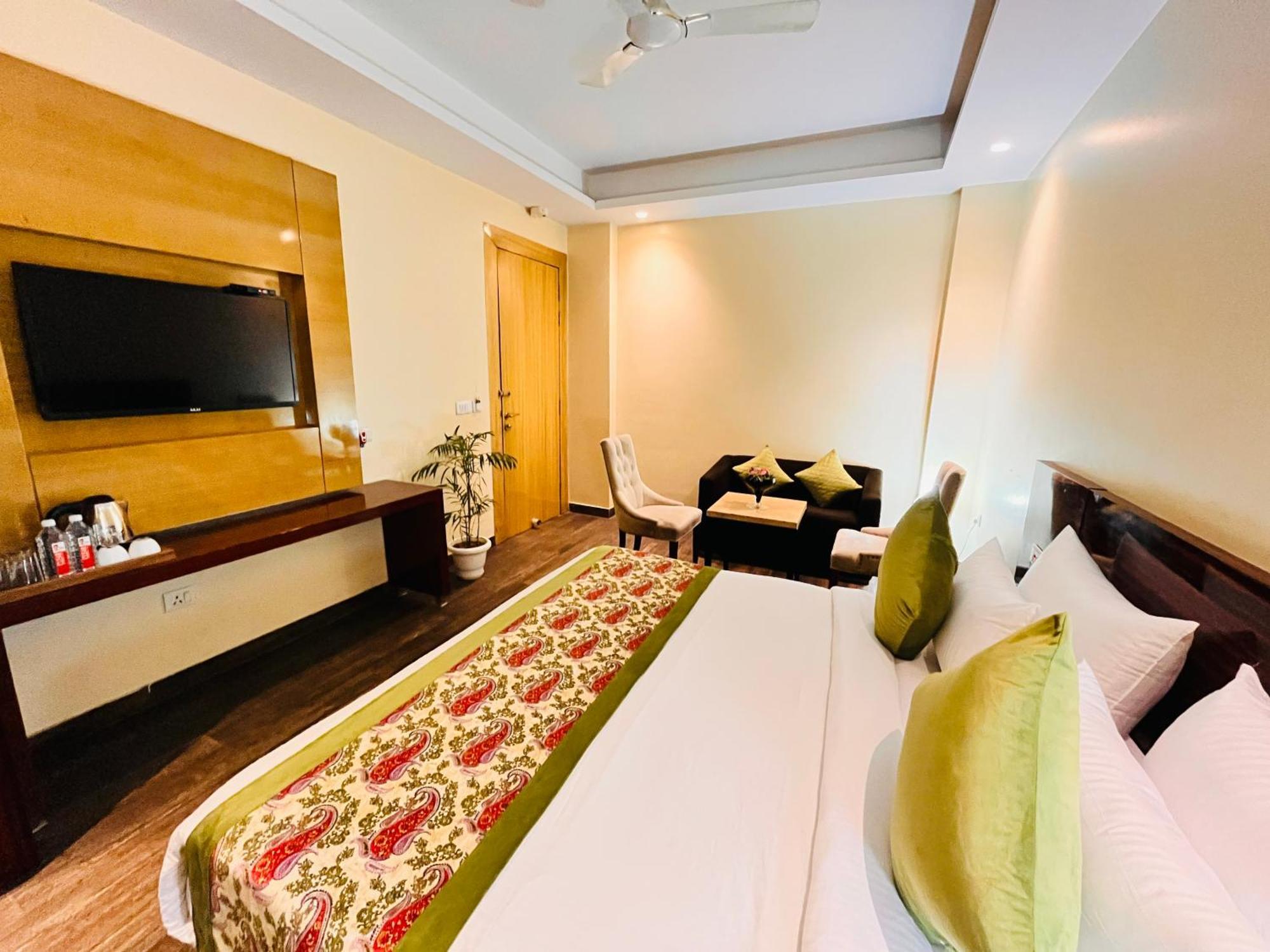 Hotel Banz Near Indira Gandhi Airport Delhi Nova Deli Exterior foto