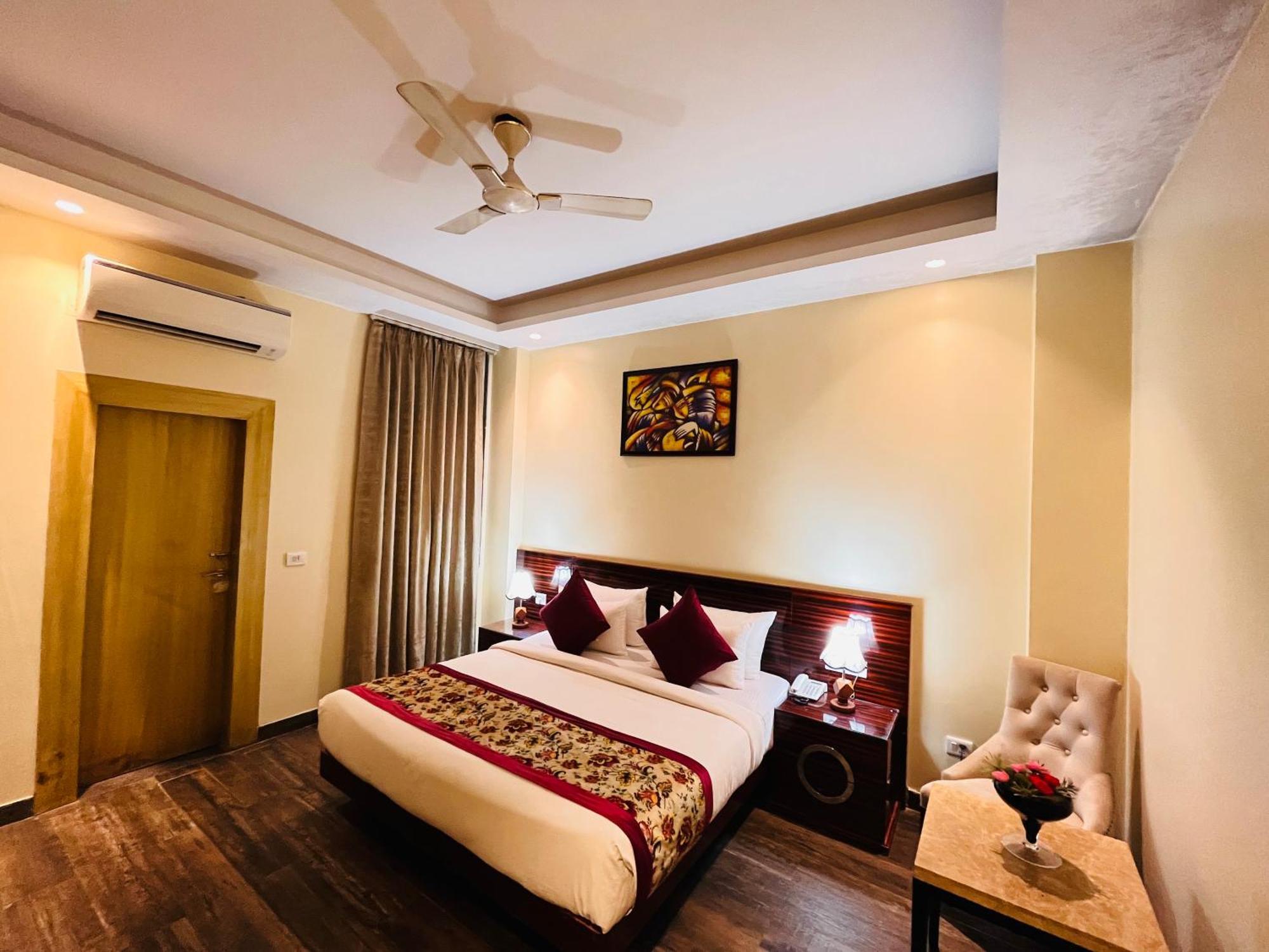 Hotel Banz Near Indira Gandhi Airport Delhi Nova Deli Exterior foto