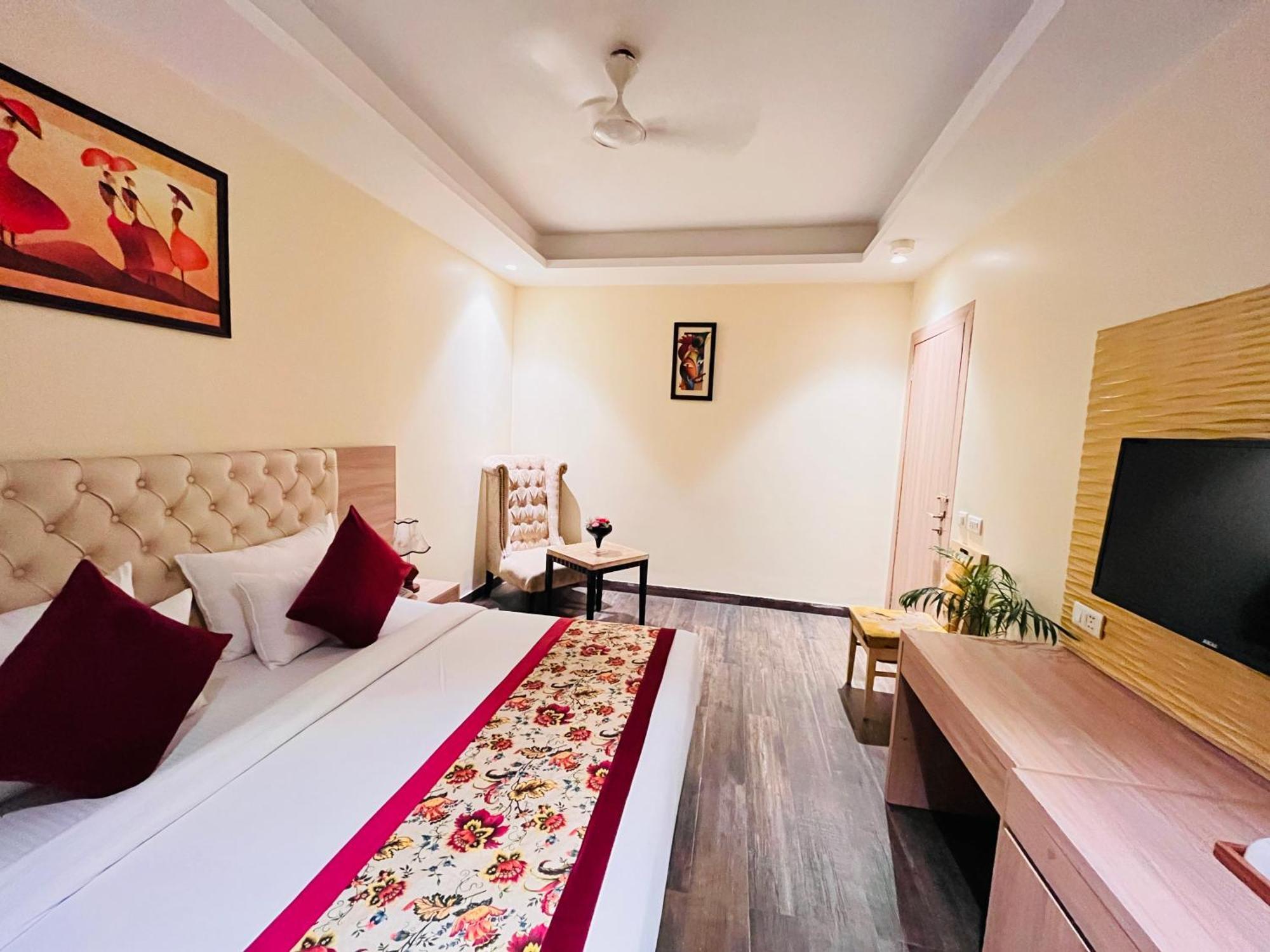 Hotel Banz Near Indira Gandhi Airport Delhi Nova Deli Exterior foto