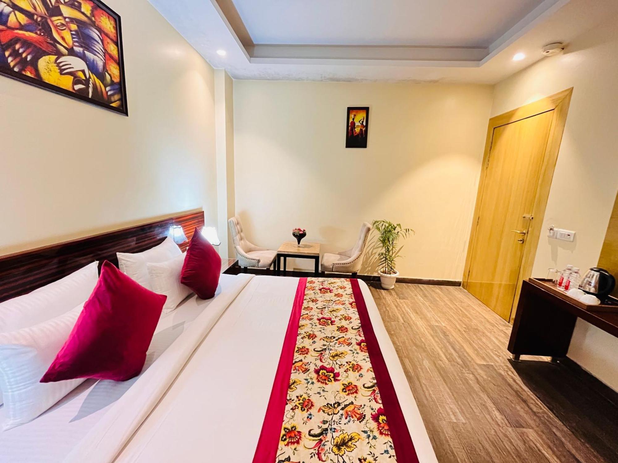 Hotel Banz Near Indira Gandhi Airport Delhi Nova Deli Exterior foto