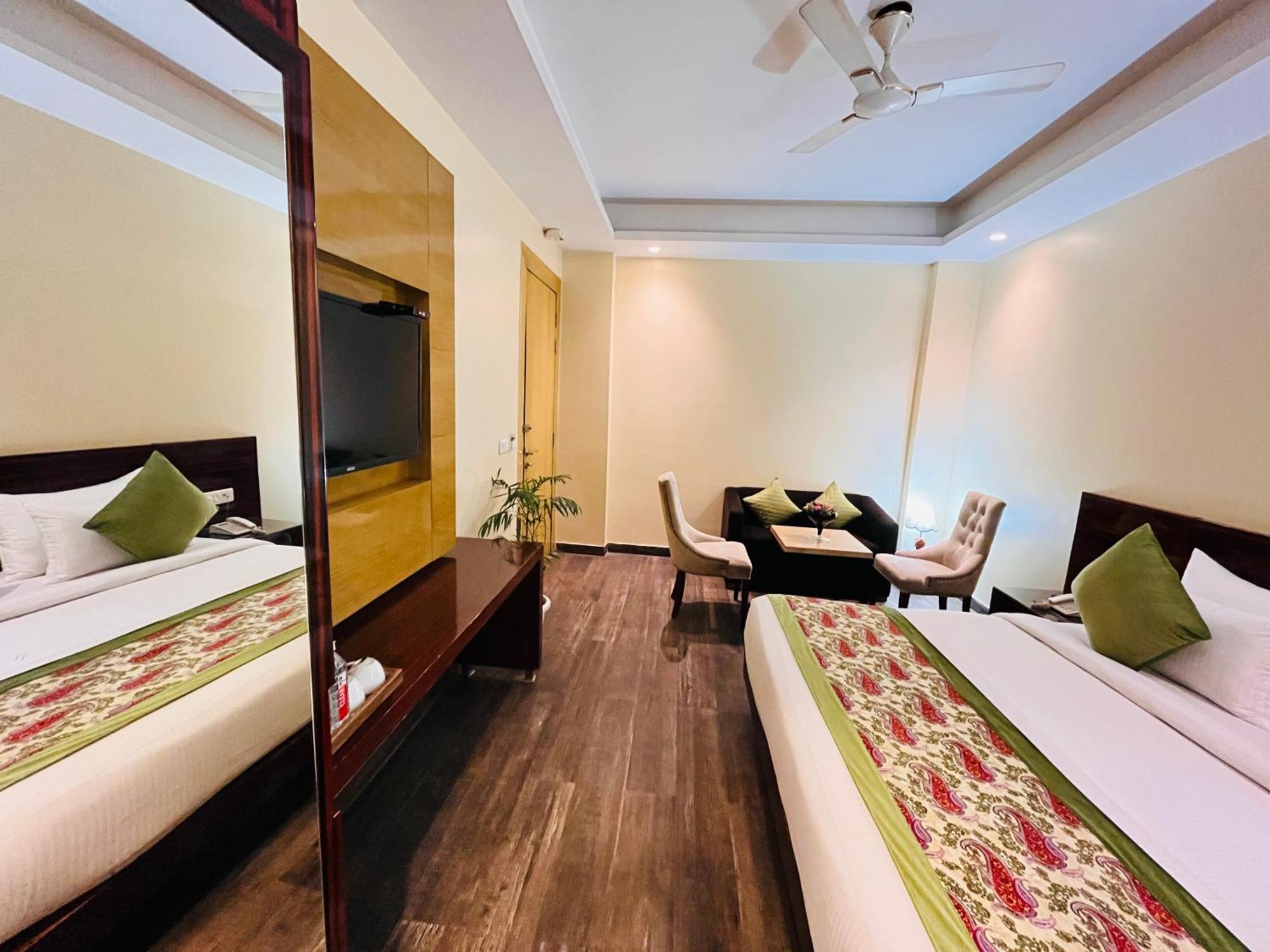 Hotel Banz Near Indira Gandhi Airport Delhi Nova Deli Exterior foto
