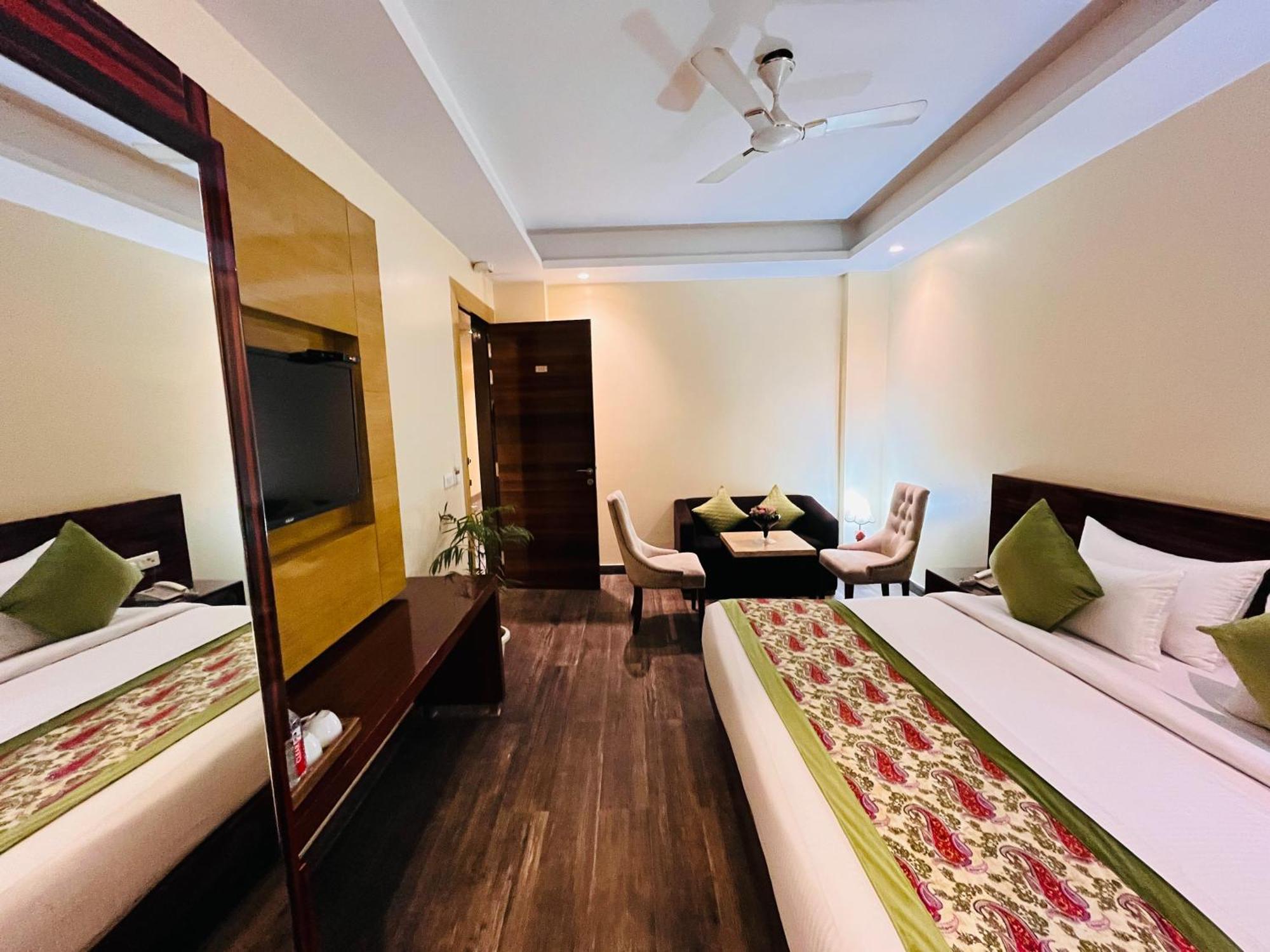 Hotel Banz Near Indira Gandhi Airport Delhi Nova Deli Exterior foto