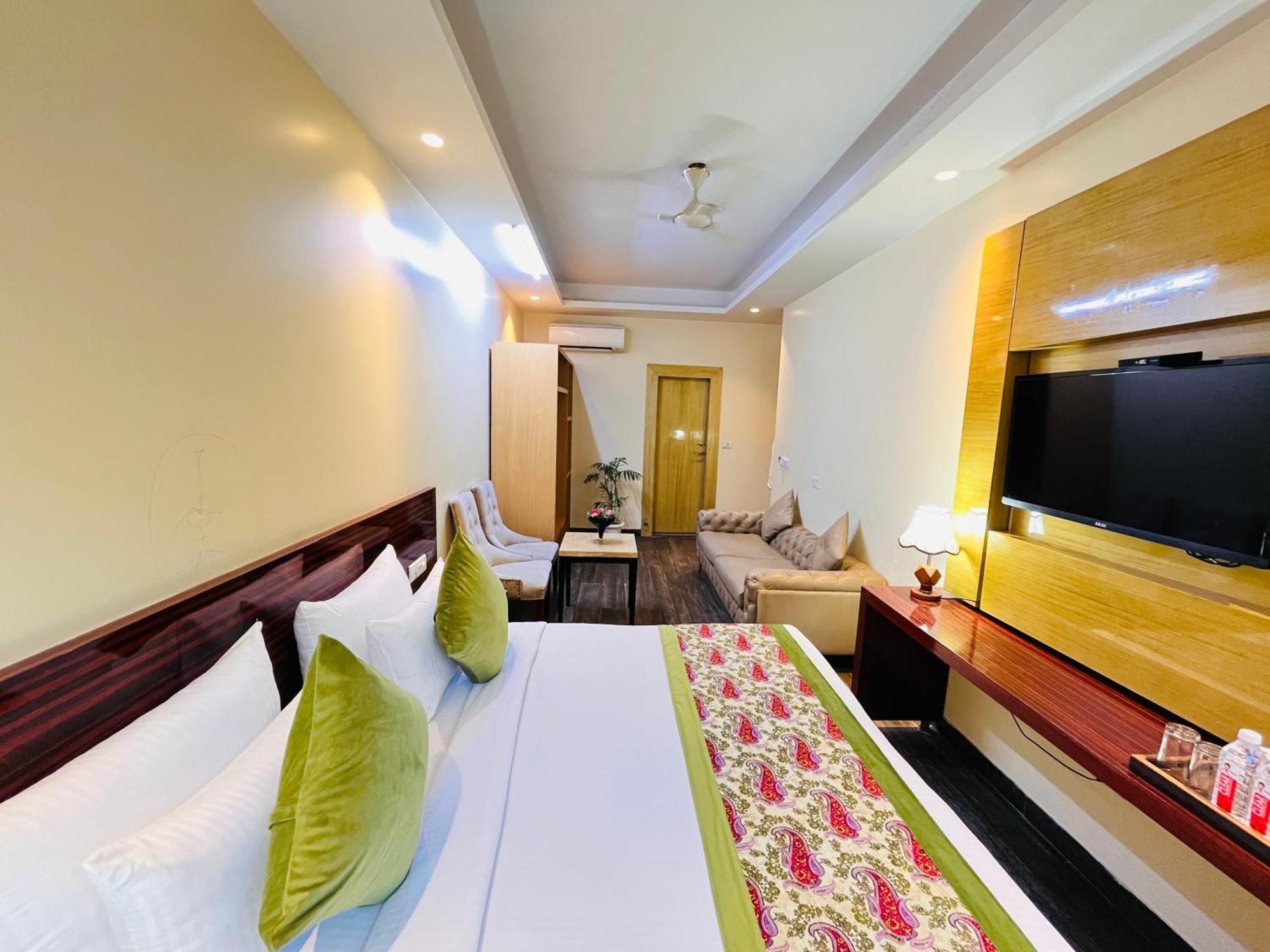 Hotel Banz Near Indira Gandhi Airport Delhi Nova Deli Exterior foto