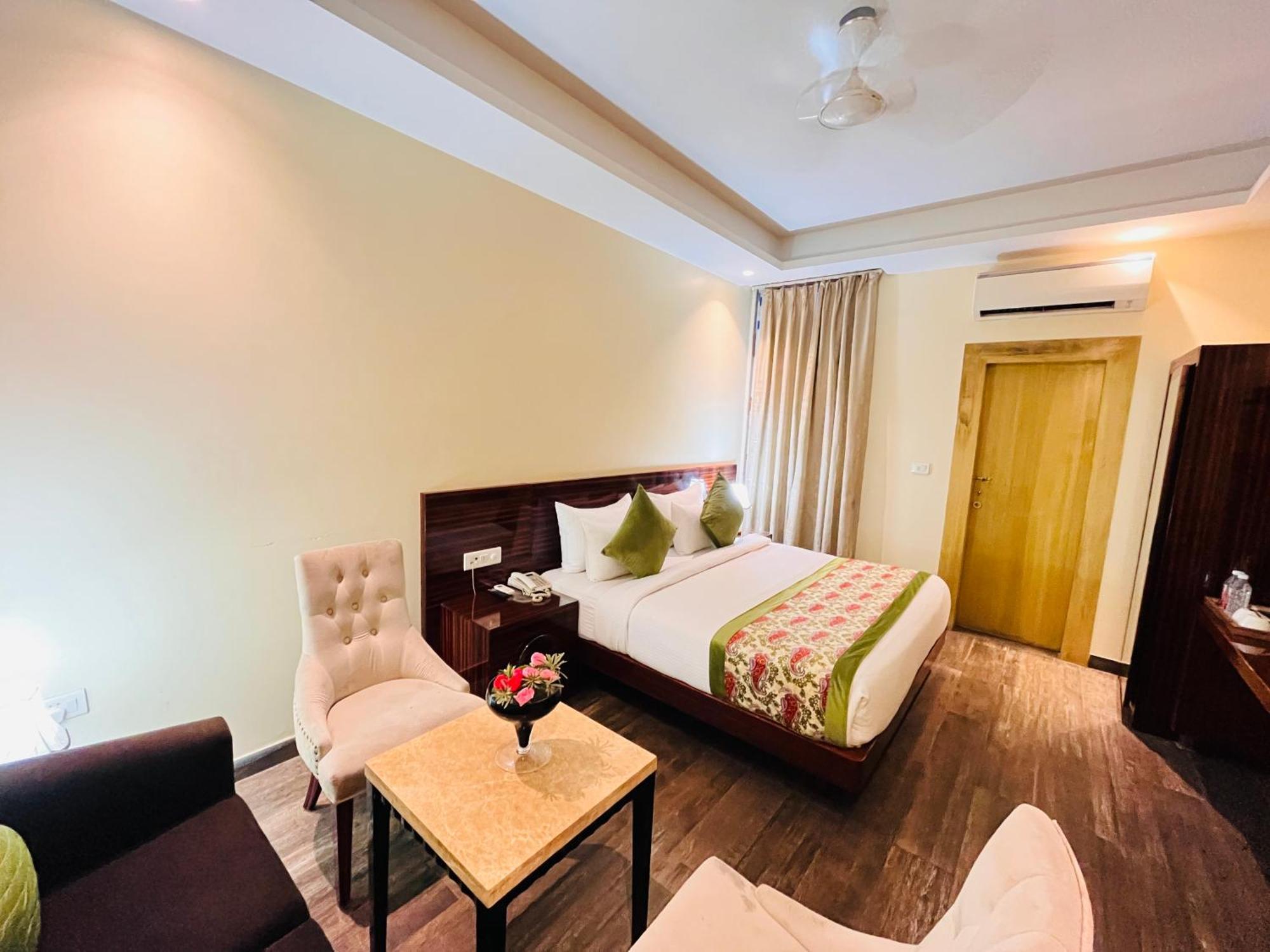 Hotel Banz Near Indira Gandhi Airport Delhi Nova Deli Exterior foto